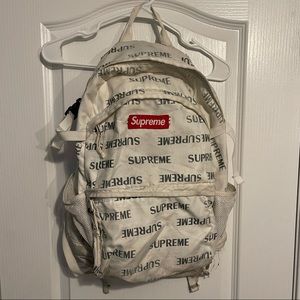 AUTHENTIC Supreme Backpack